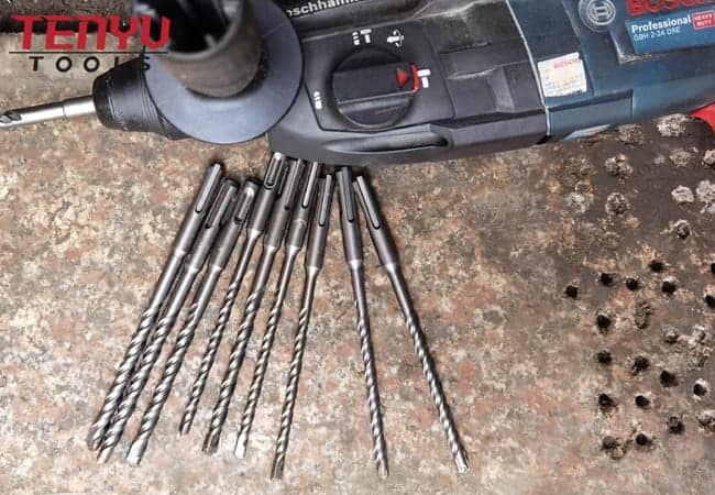 Conjunto de brocas de cinzel de martelo rotativo de 17 peças e brocas de haste SDS Plus com estojo de armazenamento portátil de plástico para alvenaria de concreto de tijolos