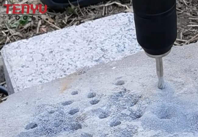 5pcs Zinc Carbide Tipped Concrete and Masonry Drill Bits Set in Plastic Box for Concrete Brick Masonry Drilling