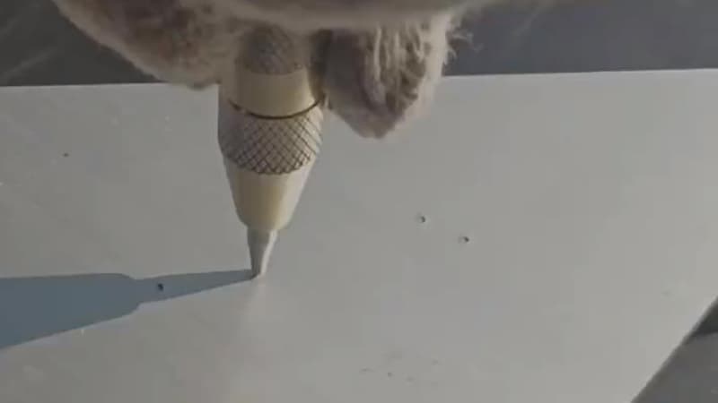 automatic center punch is very easy to use