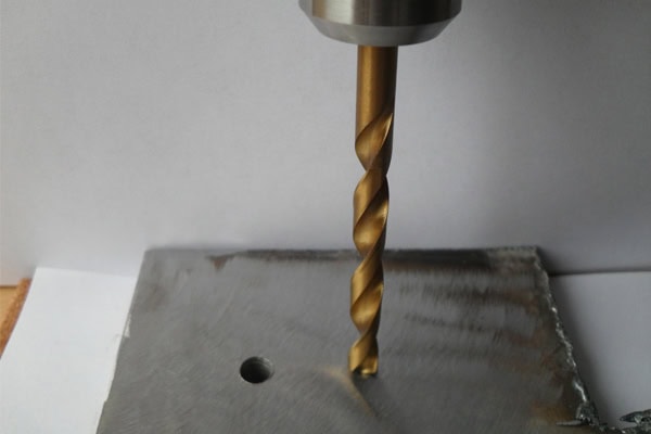 HSS Drill Bit Drilling